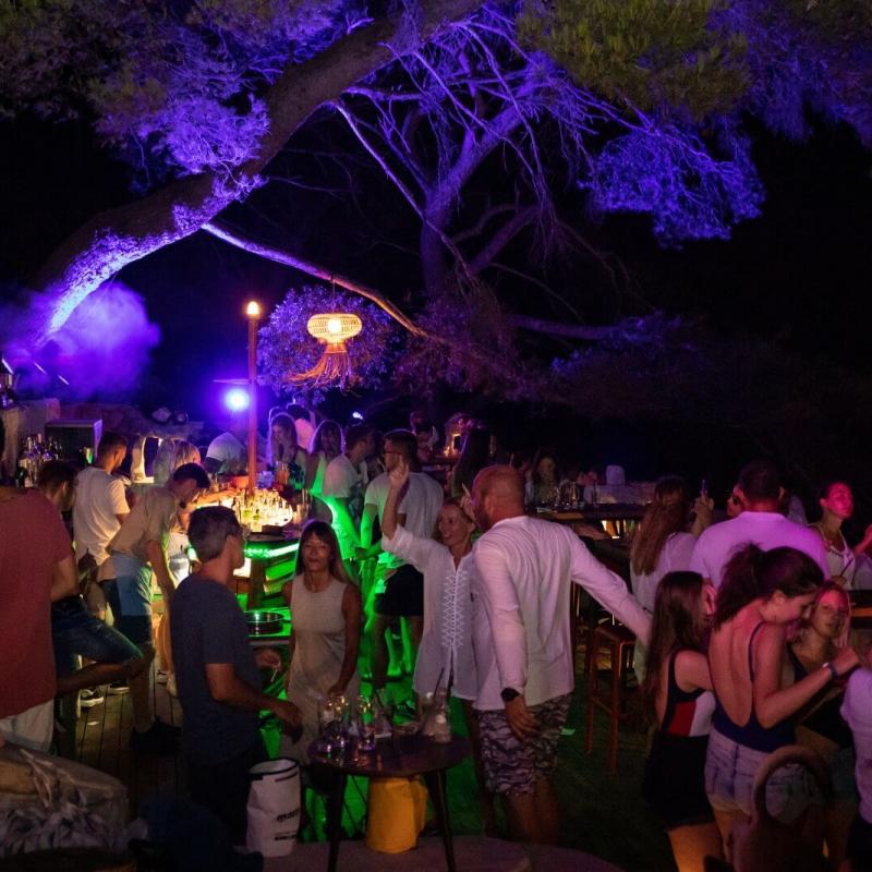 Smola Beach Chillout Bar